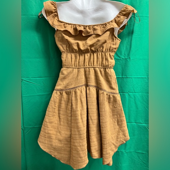 Ruffled tiered, skaters, mini dress - Picture 3 of 7